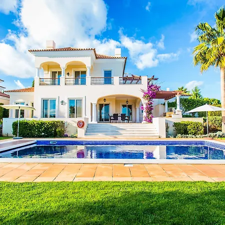 Monte Rei Golf & Country Club Resort 5*