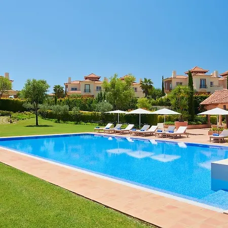 Monte Rei Golf & Country Club 리조트 5*