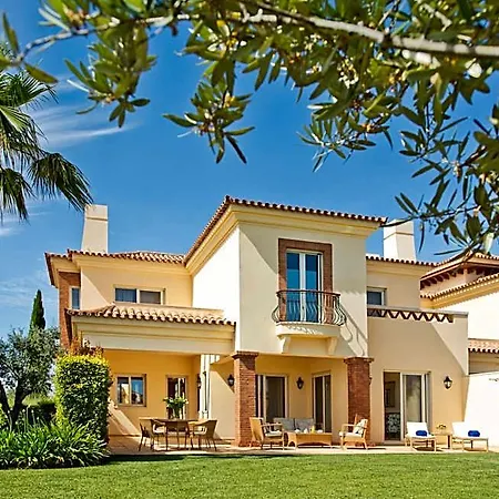 Monte Rei Golf & Country Club 5*