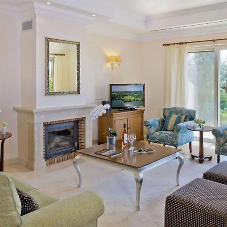 리조트 Monte Rei Golf & Country Club 5*