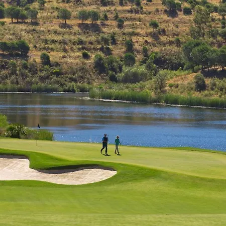 Monte Rei Golf & Country Club 리조트